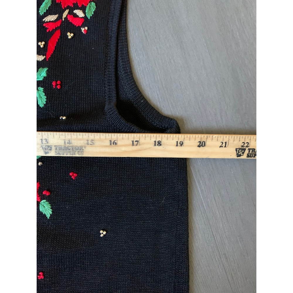 Womens M vintage‎ red black embroidered holly Christmas floral sweater vest knit - Picture 6 of 6